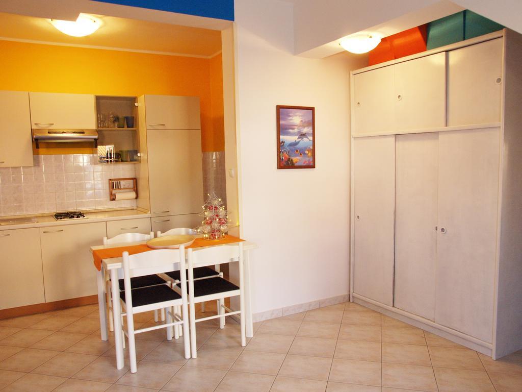 Family Friendly Apartments Pula Phòng bức ảnh