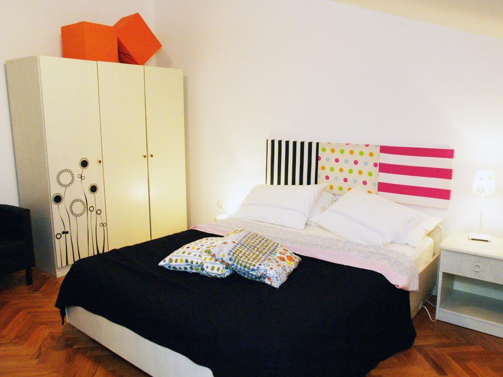 Family Friendly Apartments Pula Phòng bức ảnh