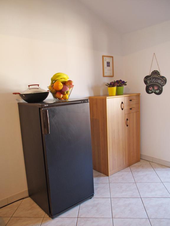 Family Friendly Apartments Pula Phòng bức ảnh